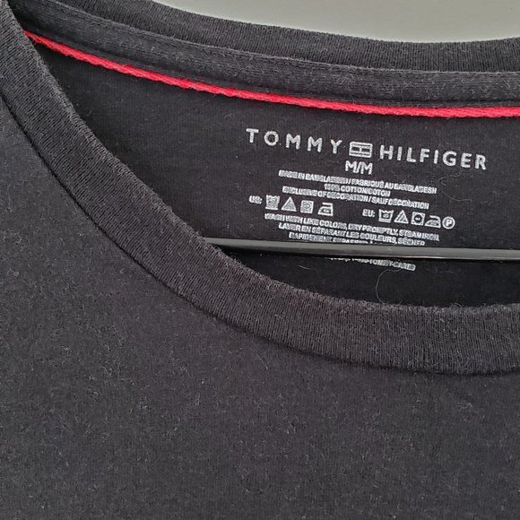 Tommy Hilfiger plain black T-shirt. Men's Medium. - Picture 3 of 3